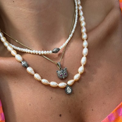 by Eda Çetin - Drop Pearl Necklace with Diamond Detail (1)