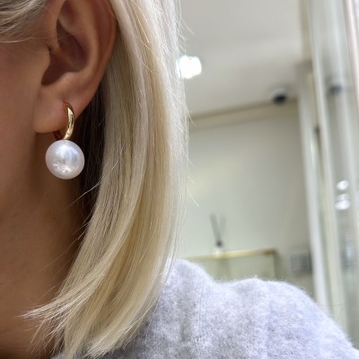 by Eda Çetin - Monaco Hoop Pearl Earrings (1)