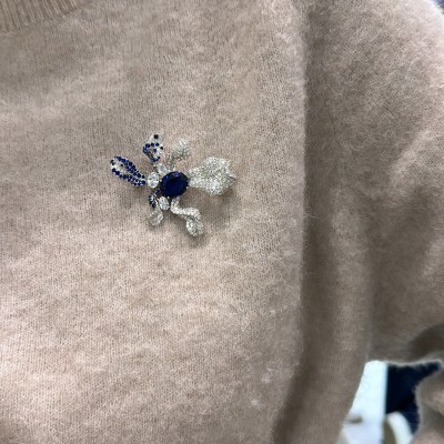 by Eda Çetin - Orchid Brooch (1)